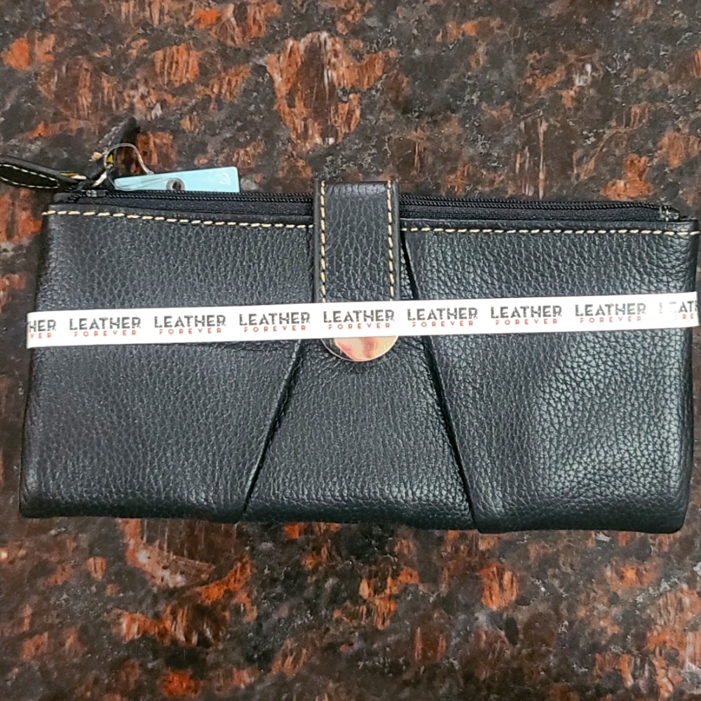 Mundi Black Leather Blutch